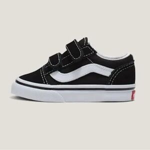 Vans Toddler Old Skool V Sneakers Size 9